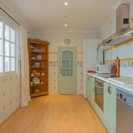 Feriehus Beautiful House In